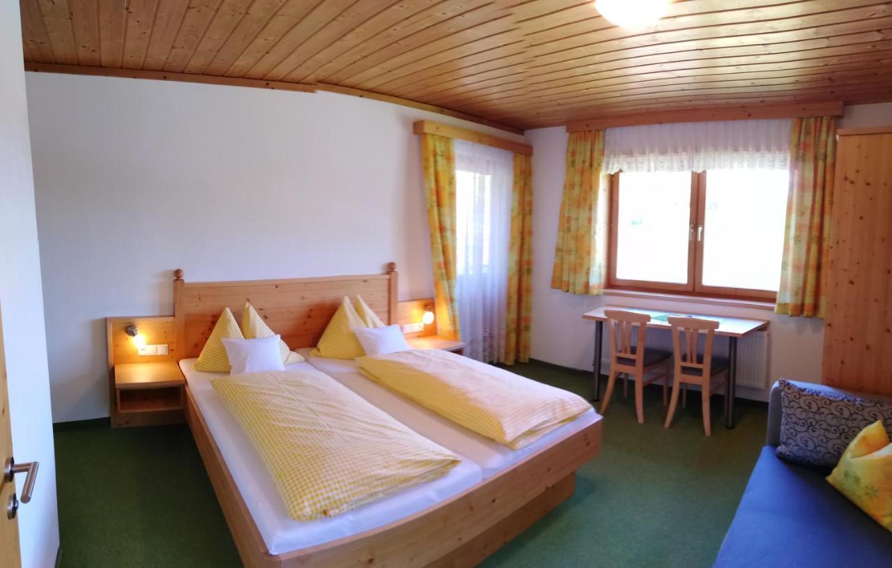 Ferienhaus Regina เวอร์เฟนแวง ภายนอก รูปภาพ